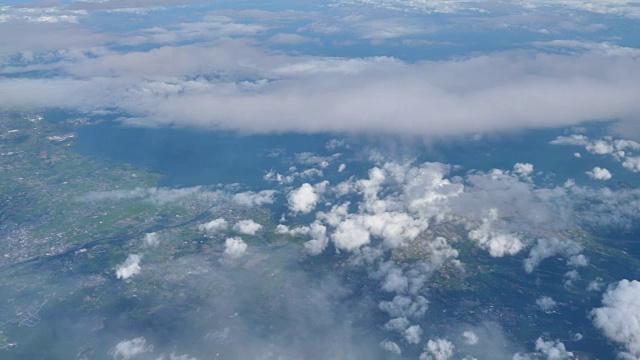 清澈的天空视频素材画面3
