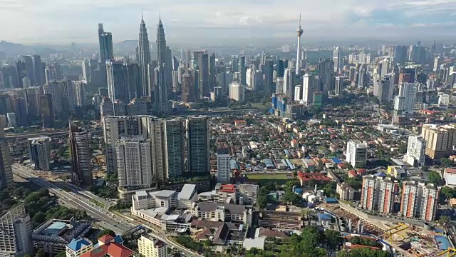 白天的吉隆坡城市鸟瞰图视频素材