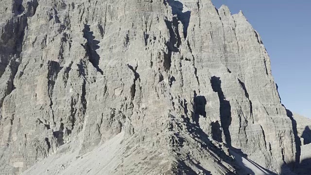 高空拍摄的高山视频素材