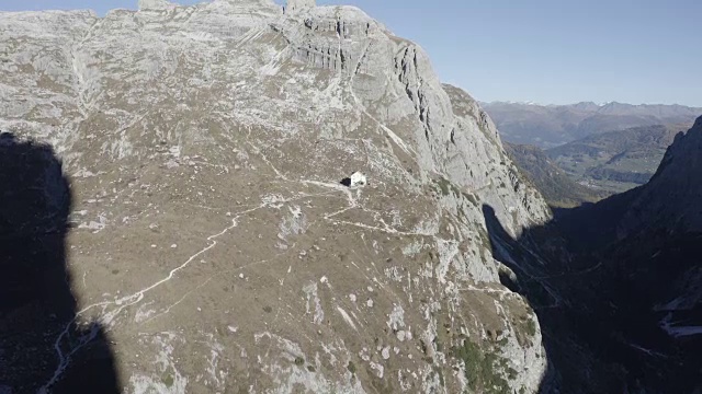 高空拍摄的高山视频素材