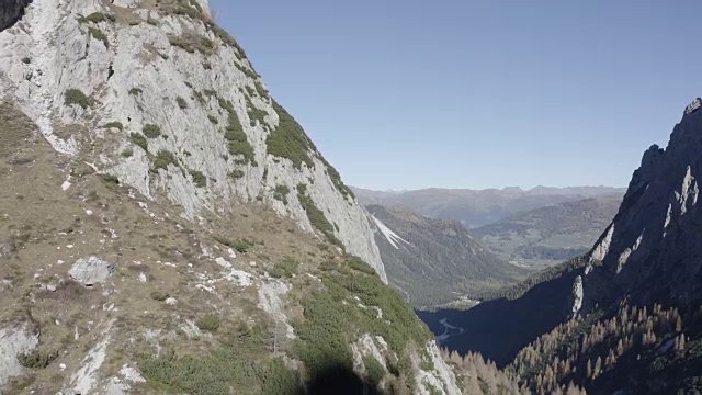 高空拍摄的高山视频素材