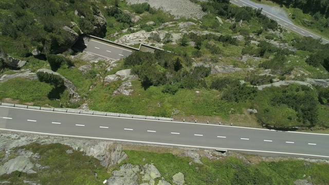 瑞士阿尔卑斯山的道路视频素材