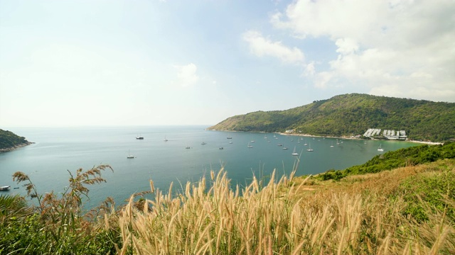 时间流逝海景在美丽的一天。泰国普吉岛的蓬贴角。视频素材