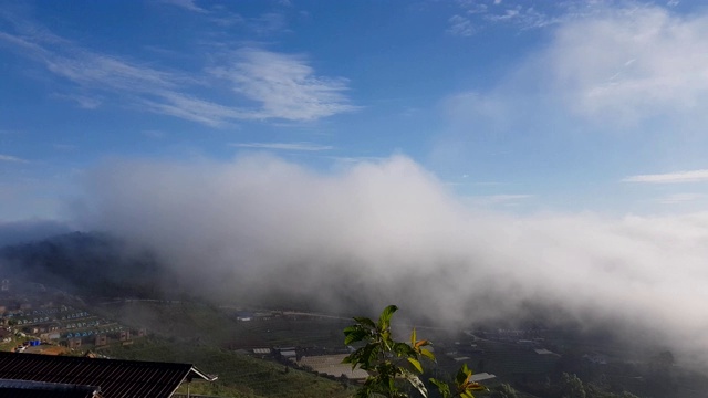 云雾和山地景观，蒙贾姆山，清迈，泰国视频素材