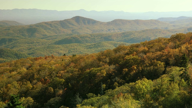 蓝岭山脉风景优美，景色宜人视频素材