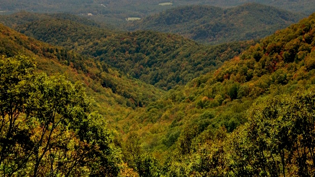 蓝岭山脉风景优美，景色宜人视频素材