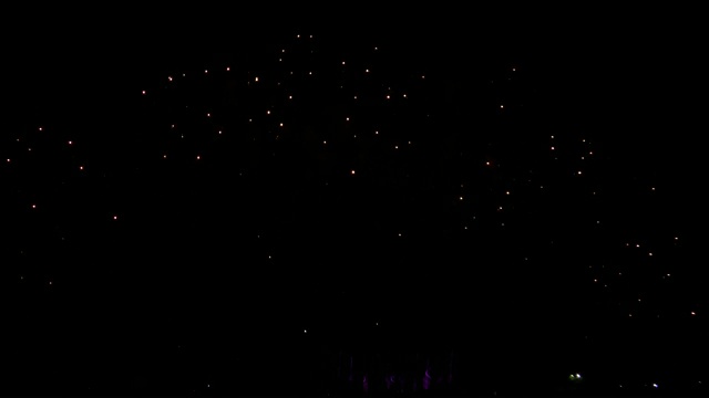 冲绳烟花汇演视频素材画面4