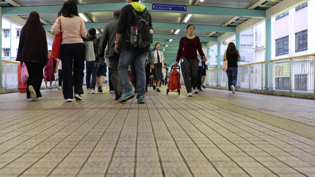 中国香港角步行街孟视频素材