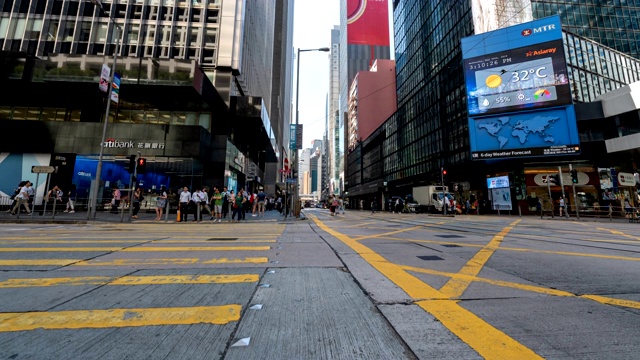 香港繁忙的十字路口视频素材