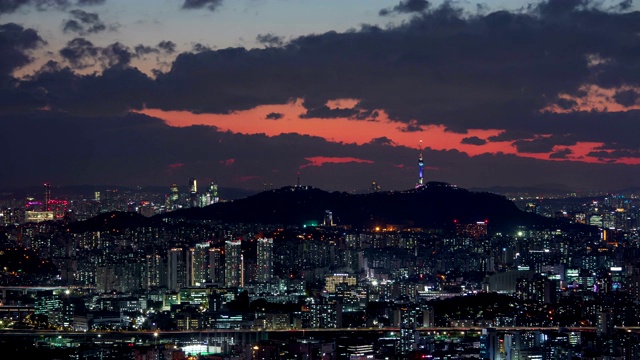 首尔南山周围的日落和夜景视频素材