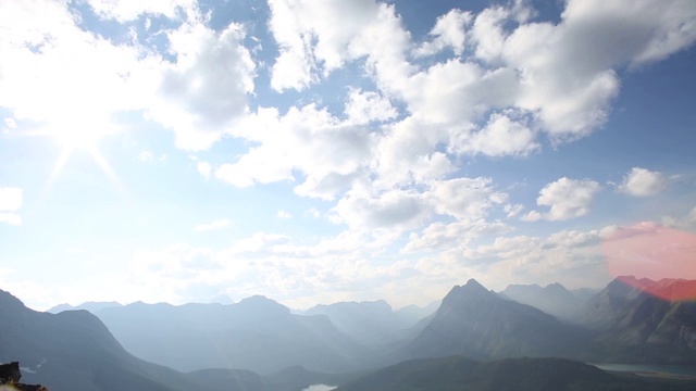 风景优美的山峰和山谷视频素材