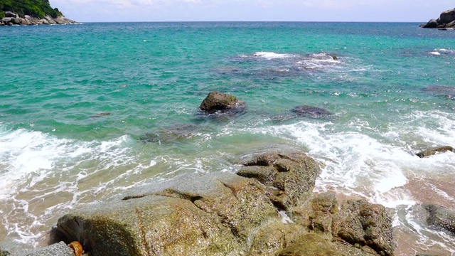 夏日的海滩，放松的海边视频素材