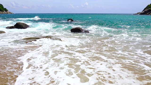 夏日的海滩，放松的海边视频素材