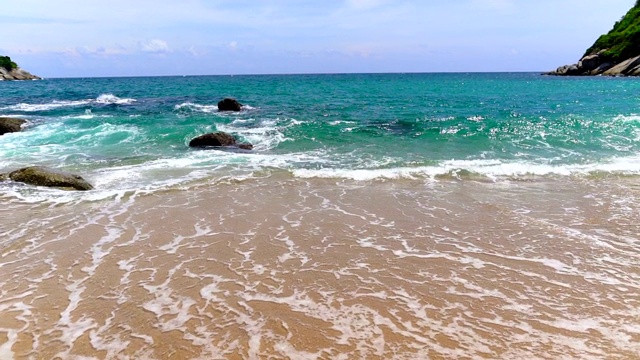 夏日的海滩，放松的海边视频素材