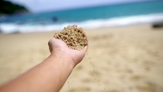 夏日的海滩，放松的海边视频素材