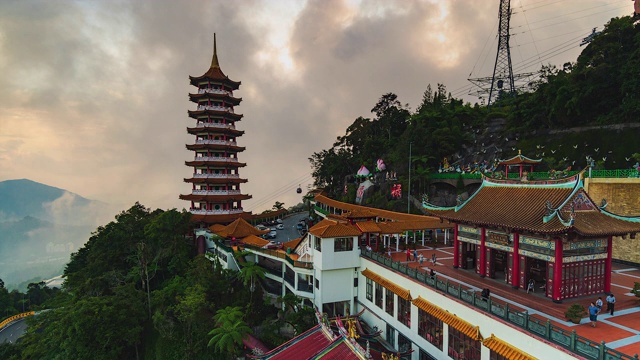 云顶高地瑞金寺的日落视频素材