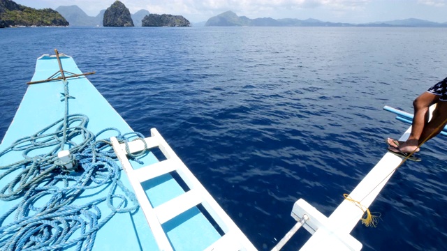 菲律宾科伦地区的海滨游船之旅视频素材