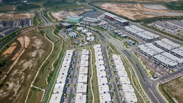 马来西亚吉隆坡高层住宅区鸟瞰图视频素材