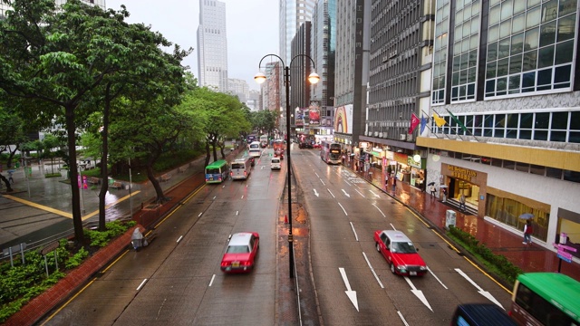 香港交通在雨中视频素材