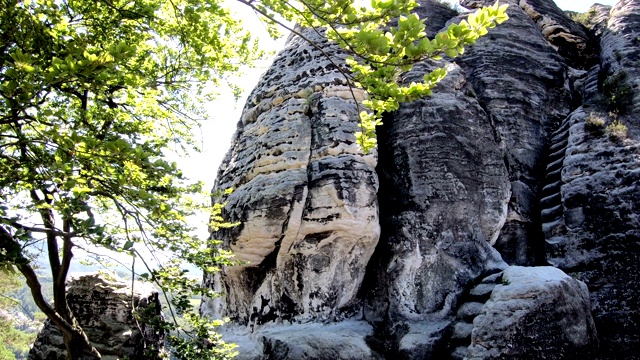 攀岩险峻，有高山森林、砂岩山、旅游胜地、潘视频素材