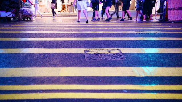 雨中的香港斑马线视频素材