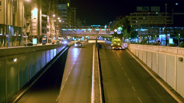 夜以继日地工作是这个城市的常态视频素材