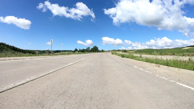 开车的观点视频素材画面4