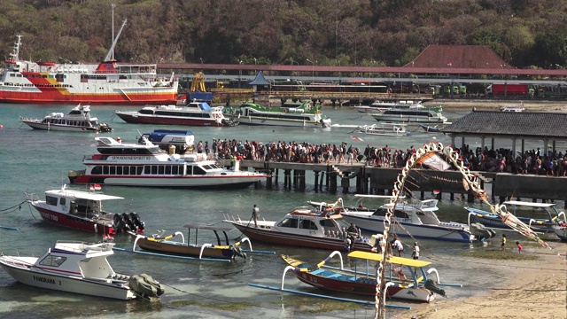 巴东巴白湾印尼巴厘岛视频素材