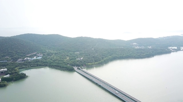 江苏省无锡市太湖现代交通道路航拍图视频素材