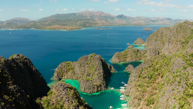 海景与泻湖和绿松石水视频素材