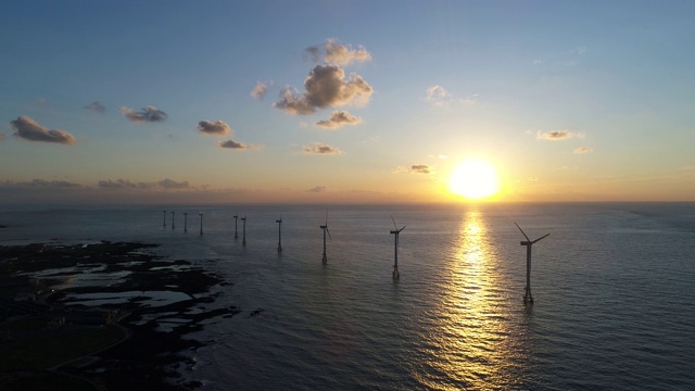 济州岛西部海上景观，风电场鸟瞰图，韩国，亚洲视频素材