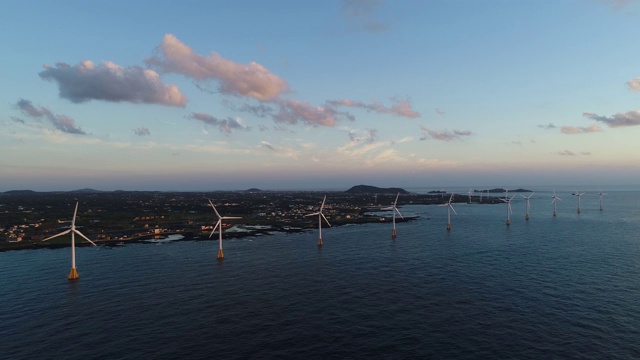 济州岛西部海上景观，风电场鸟瞰图，韩国，亚洲视频素材