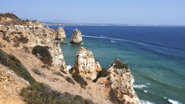 葡萄牙阿尔加维拉各斯的Ponta da Piedade湾，迷人的岩层视频素材