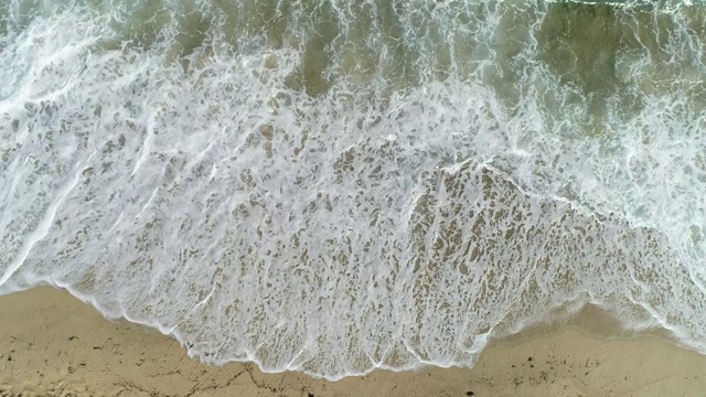 海浪和海滩视频素材