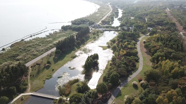 中国江苏无锡湿地公园鸟瞰图视频下载