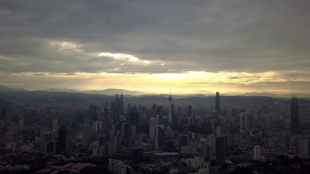 空中视频-马来西亚吉隆坡的日出视频素材