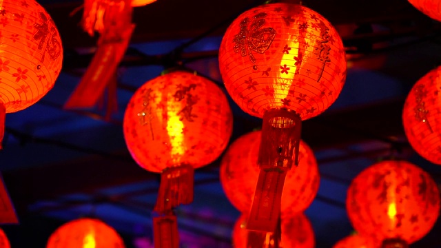 中国灯笼在新年的日子视频素材画面3