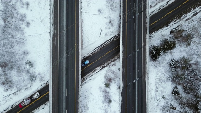 高速公路在冬天视频素材