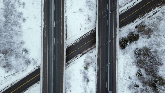 高速公路在冬天视频素材