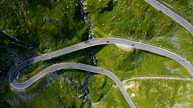 罗马尼亚著名的transagaras山路的曲线视频素材