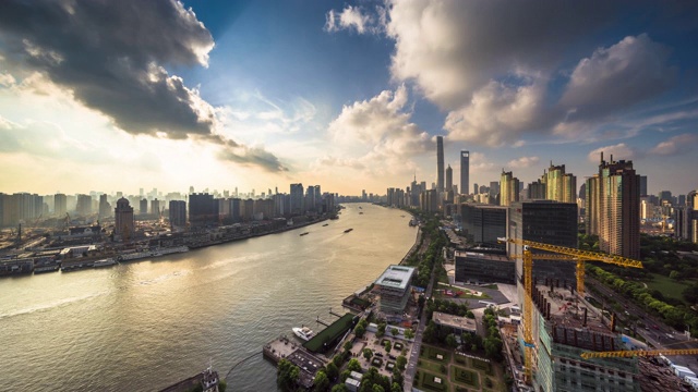 高处宽阔的上海黄浦江都市景观白天过渡视频素材