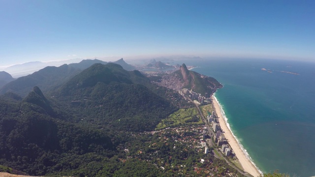 里约热内卢里约热内卢的Gavea stone报道视频素材