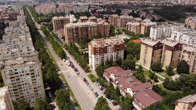 住宅建筑鸟瞰图和城市景观视频素材