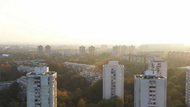 克罗地亚，萨格勒布市，诺维萨格勒布的住宅楼视频素材