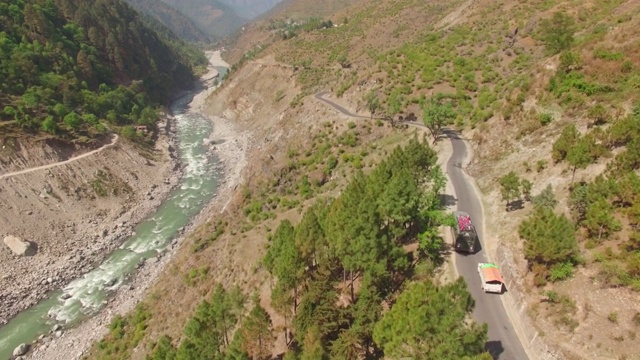 喜马拉雅山和多山的恒河视频素材