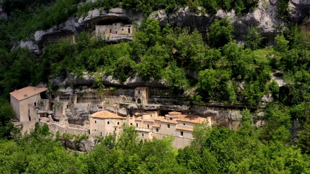 Eremo di Santo Spirito a Maiella，马埃拉国家公园，阿布鲁佐，意大利视频素材