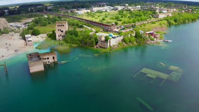 爱沙尼亚鲁姆的废弃采石场。土地风景。视频素材