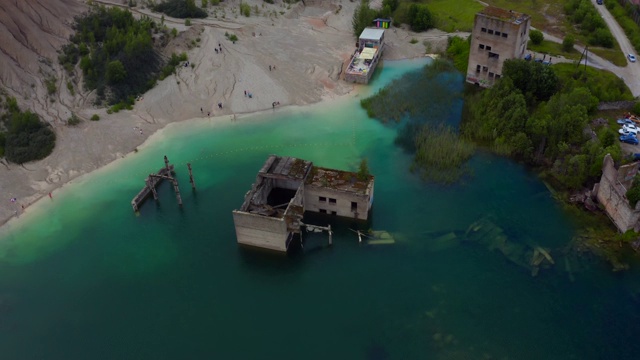 爱沙尼亚鲁姆的废弃采石场。土地风景。视频素材