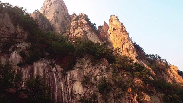 韩国江原道石山的秋天风景视频素材