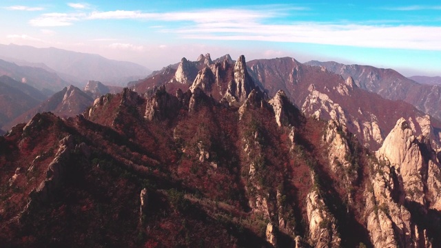 韩国江原道石山的秋天风景视频素材